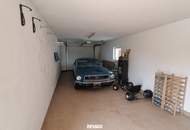 Modernes Einfamilienhaus mit Pool und Garage in Spratzern