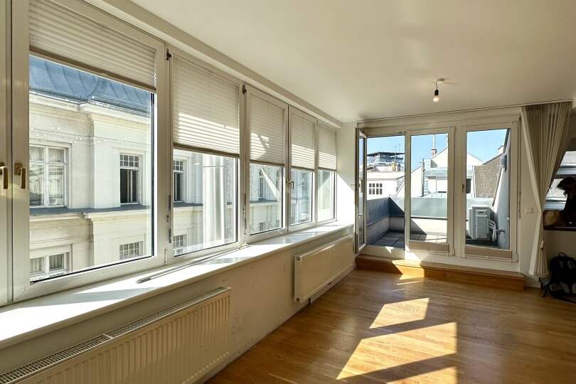 Klimatisierte Terrassenwohnung mit Blick auf das Haus des Meeres und auf die Mariahilferstraße, Wohnung-miete, 2.157,39,€, 1060 Wien 6., Mariahilf