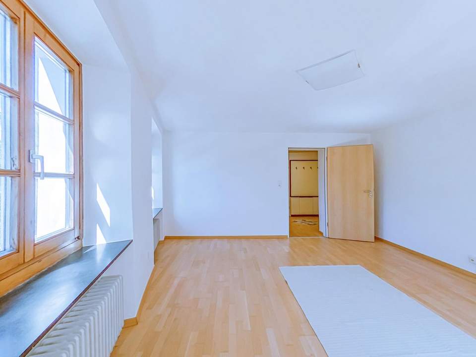 Hervorragende 2-Zimmer-Wohnung in historischem Haus im Zentrum von Hall!