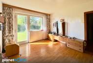 Bungalow mit zwei Wohneinheiten auf rund 1.800 m² großem Grundstück in Ruhelage