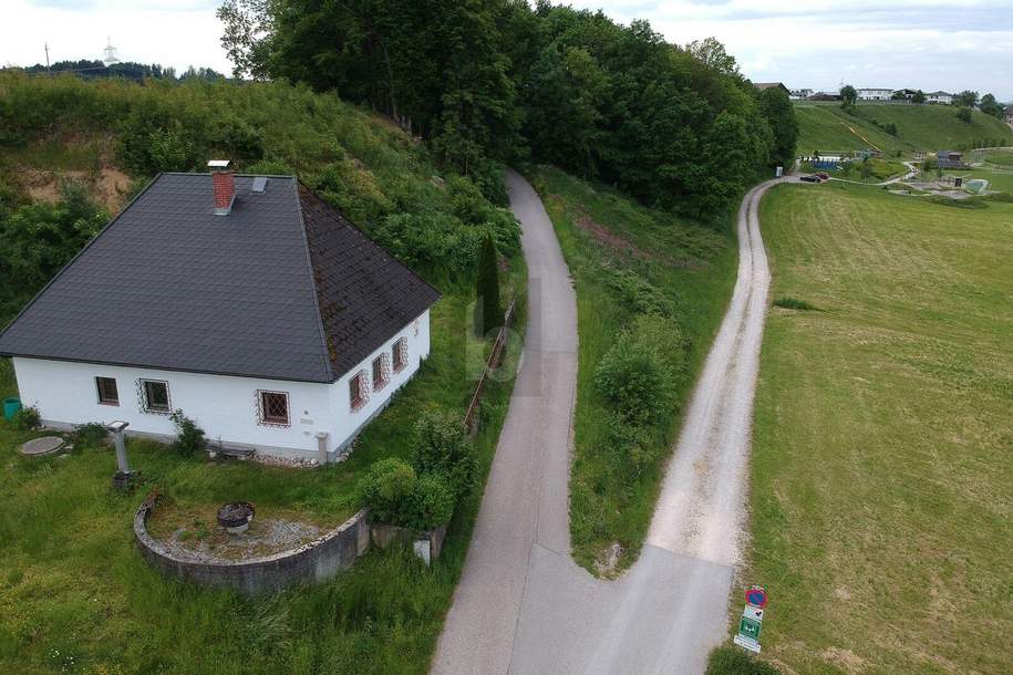 SONNIGES "STERNCHENHAUS" MIT VIEL POTENTIAL IN RUHELAGE, Haus-kauf, 349.000,€, 5233 Braunau am Inn