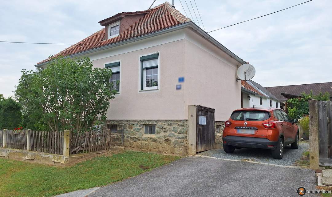 Welgersdorf: Landhaus im Ortsverband mit Stadl und Obstgarten