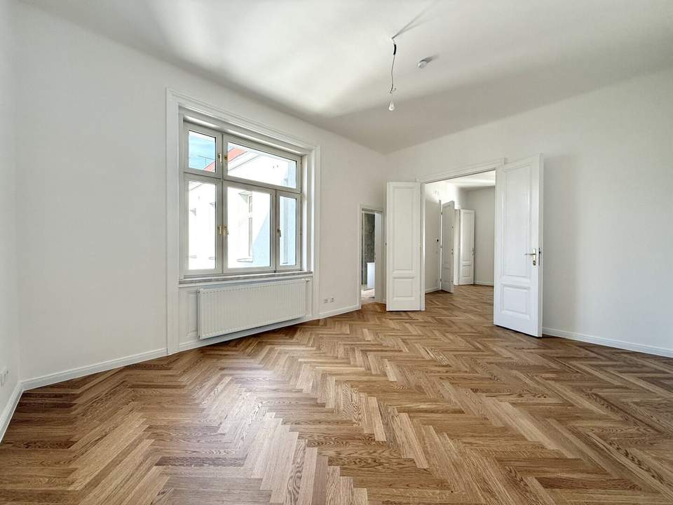 Frisch saniert & sofort bezugsbereit im 4.Stock: 73 m² Altbauwohnung in ruhiger Innenhoflage inklusive LIFT