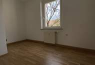 Mehr Raum für Ihre Wohnträume! Großzügige 4-Zimmer Familienwohnung mit hellem Raumkonzept, Badewanne & Dusche und traumhaftem Grünblick – ein Zuhause mit Wohlfühlfaktor!