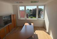 Büro, Praxis, Studio, Atelier repräsentativ, hell, im Zentrum