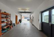 ++ TRAUMBLICK über den gesamten Neusiedler See ++ Architektenvilla mit weitläufigem Garten und traumhaftem Seeblick in idyllischer Lage! + Teilung und weitere Bebauung des Grundstückes möglich