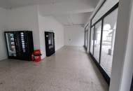 Gebäude mit Lager, großem Grundstück, Tankstelle und Wohnung in bester Lage (Provisionsfrei)