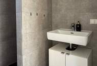 Hell und sonnig: 2 Zimmer DG-Wohnung mit Terrasse und Garagenplatz 🏖️