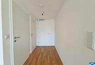 Sonnige 2-Zimmer DG-Wohnung mit Südwestterrasse bei der U3 Kendlerstraße