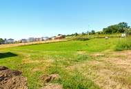 HERRLICHER RUNDUM AUSBLICK AUF DIE LANDSCHAFT- Baugrundstück ohne Bauzwang - Sehr gute Verkehrsinfrastruktur nach Wien