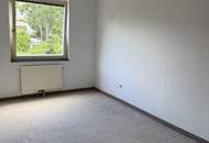 3 Zimmer + Balkon +Parkplatz