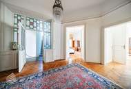 Elegante Villa mit 3 großzügigen Wohneinheiten in Toplage