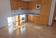 "In Kaufabwicklung" ZWEIFAMILIENHAUS MIT VIELEN MÖGLICHKEITEN UND GROSSEM GRUNDSTÜCK