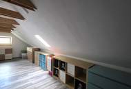 EIGENGRUND in NEUFELD!!! Generalsaniertes, großzügig angelegtes Haus mit Salzwasserpool und Garage!!