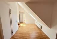 Traumhafte 3-Zimmer Dachgeschoss Wohnung mit knapp 100m2 und charmanter Dachterrasse