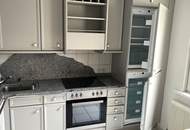 Traumhafte Aussichten! Tolle DG-Wohnung mit Terasse in U Bahn Nähe!