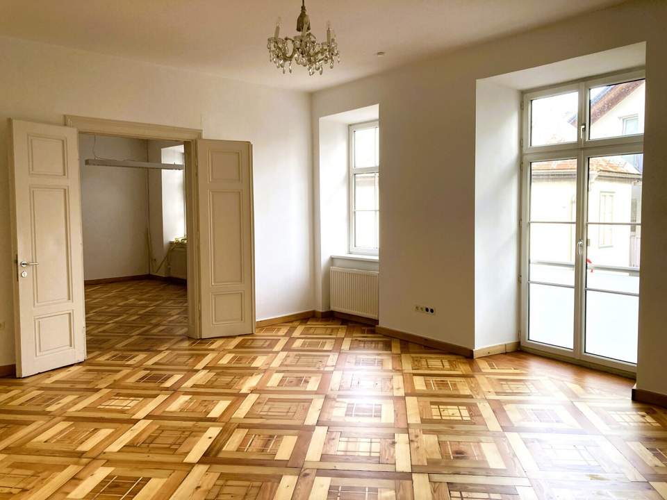 BEEINDRUCKENDE KANZLEI / BÜRO / PRAXIS / ALTBAU mit KAISERLICHEM FLAIR / 5 RÄUMEN in ZENTRUMSLAGE von BAD ISCHL