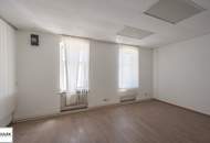 Grundstück mit vier Baukörpern - Büro-, Geschäfts- und Gewerbegebäude inkl. Parkplätzen in Vösendorf