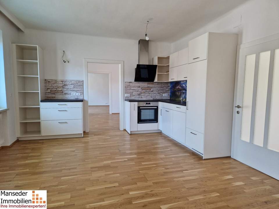 TOLLE MIETWOHNUNG, CA. 130 m² + DACHTERRASSE IN BÖHEIMKIRCHEN!