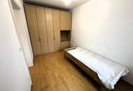 attraktive Eigentumswohnung im 2. Stock mit Lift, Loggia mit wunderschönem Fernblick und Tiefgaragenplatz