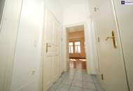 SELTENE GELEGENHEIT IM HERZ-JESU-VIERTEL!! Wohnen mit Charakter – Exklusive Altbauwohnung mit einem ruhigen Innenhof-Balkon!