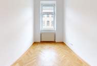 Vier-Zimmer-Altbau-Wohnung im 3. Stock in zentraler Lage!
