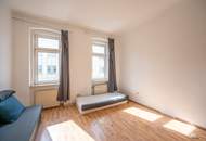 ++NEU++ sanierungsbedürftige 2-Zimmer Altbauwohnung mit Balkonoption