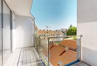 Helle, exklusive 4-Zimmer-Maisonette-Dachgeschosswohnung mit großer Terrasse und Klimaanlage