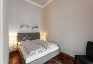 Unbefristet! ELEGANTE ALTBAUWOHNUNG, komplett möbliert, schönes Haus, hofseitiger Balkon, TOP LAGE!