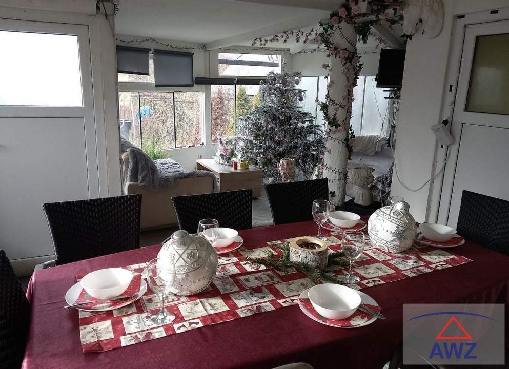 Einfamilienhaus mit groÃzÃŒgigem Garten und Pool in SÃ¶ding!