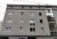 UNBEFRISTET - tolle Loggia - Helle 5-Zimmer Neubau Maisonette-Wohnung mit separater Küche, Lift, Gartennutzung und Garagenplatz optional