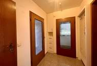 Einfamilienhaus Baujahr 2006 in toller Lage! Völlig unterkellert, Carport, schöner Garten mit Pool!