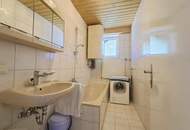 Geräumiges Familienhaus mit pflegeleichtem Garten, großem Balkon & Doppelgarage!
