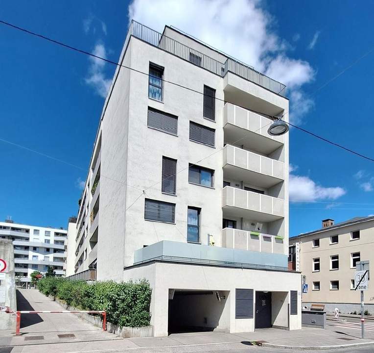 ++ Familienparadies: VIER Zimmer mit großzügiger TERRASSE ++