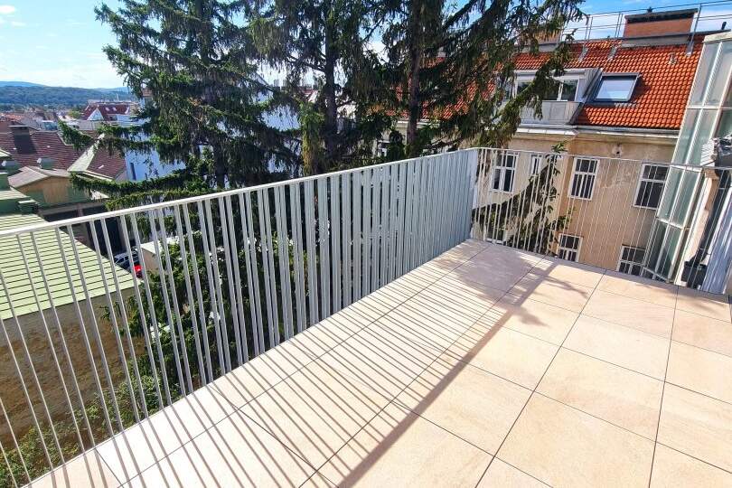 Ein Zuhause mit königlichem Panorama! Modernes Dachgeschoss + Traumblick + 3 Zimmer + 2 Terrassen + Eco-freundliche Erdwärme + Viel Grün + Viel Privatsphäre!, Wohnung-kauf, 655.000,€, 1140 Wien 14., Penzing