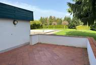 Vermietete Wohnung und Büroräumlichkeiten inkl. Garagen + Swimmingpool