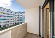 Helle und moderne 3-Zimmer Wohnung mit Loggia