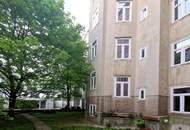 2-Zimmer-Altbauwohnung nahe U1 | Balkon vorübergehend bewilligt