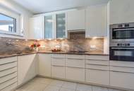 SONNIGE WOHLFÜHLOASE MIT POOL UND EIGENER GÄSTE-EINHEIT