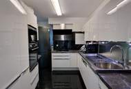 Stilvolle Gartenwohnung für gehobene Ansprüche - 4 Schlafzimmer, 4 Bäder!