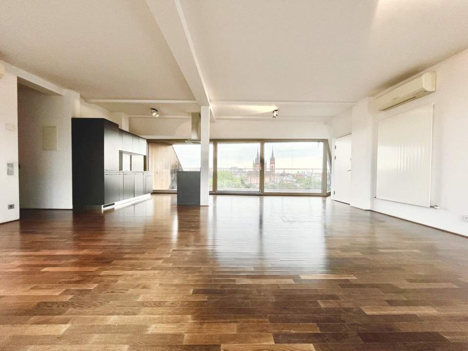 1070 Kaiserstraße! Exklusives 4-Zimmer DG mit 2 Terrassen und wunderschönem Blick - ALLES AUF EINER EBENE!