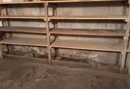 Großzügiges Wohnhaus am Dorfrand mit Nebengebäude