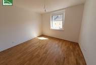 Wundervolle 2-Zimmer-Wohnung mit großer privater Außenfläche!