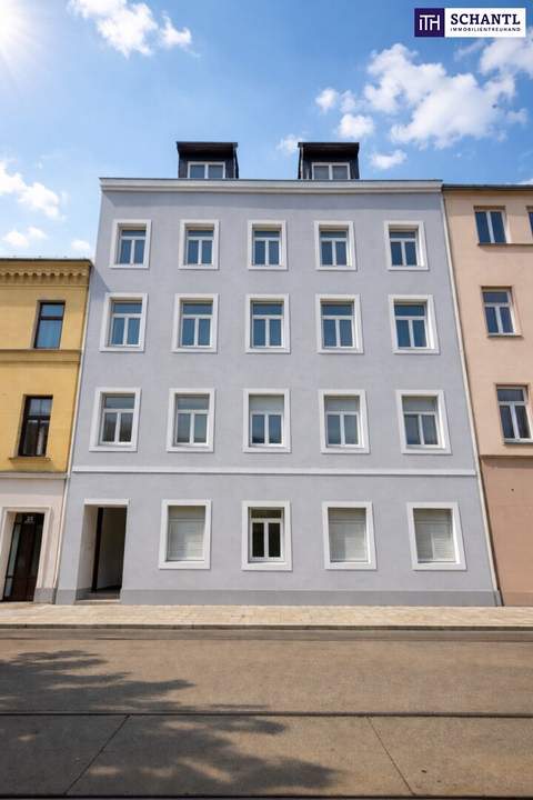 Stilvolle Dachgeschoss-Maisonettewohnung mit 2 Schlafzimmern und 2 Bädern im rundum sanierten Haus – effiziente Luftwärmepumpe &amp; Klimaanlage – überzeugen Sie sich bei einer Besichtigung