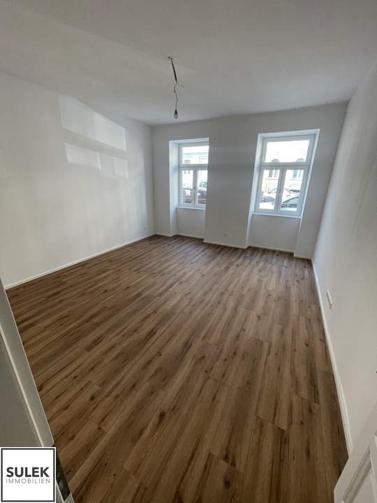 Erstbezug! 2-Zimmer-Wohnung mit separater Küche auf der Thaliastraße - ab sofort!