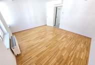 Traumblick - Ihr Logenplatz über der Stadt! Wohnen im Dachgeschoss mit WOW-Effekt! Traumhaft saniertes Altbauhaus + Hofseitige Terrasse + Tolle Infrastruktur und Anbindung + Lebensqualität pur!