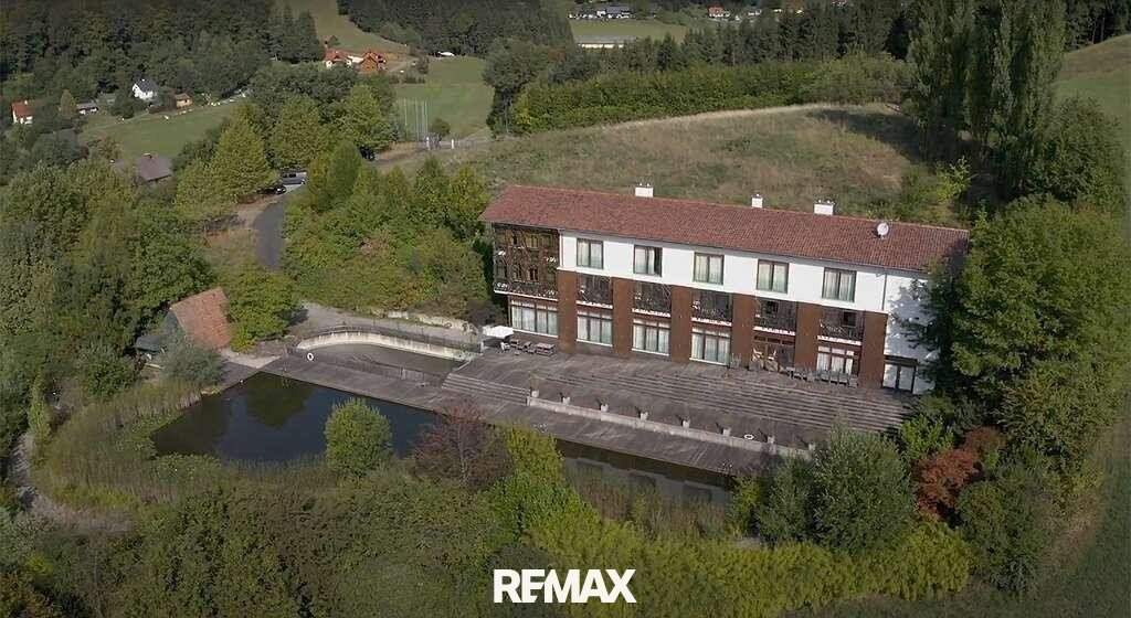 Ein Hotel als Wohnhaus für Großfamilie und Freunde!