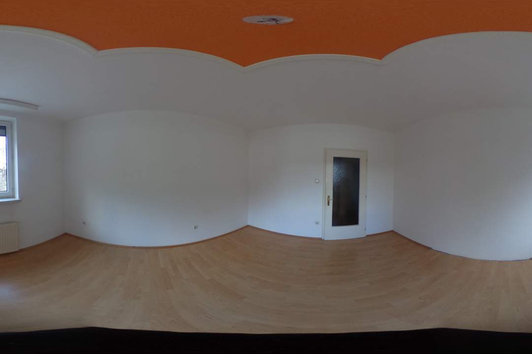 Schöne 3-Zimmer- Wohnung in ruhiger Wohnlage mit Balkon und Lift