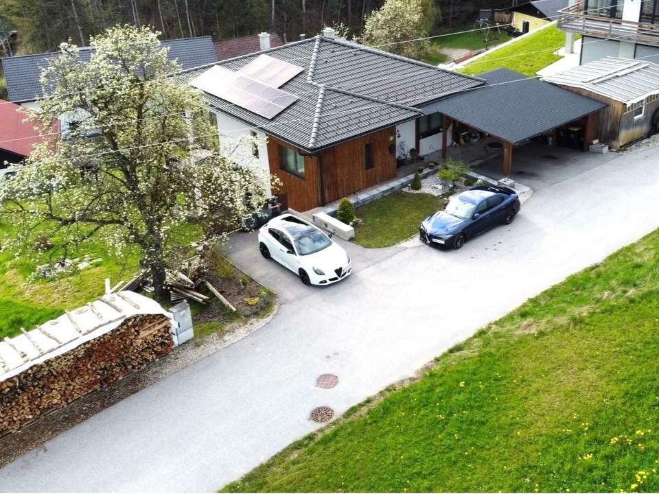 Traumhaftes Zuhause in sonniger, ruhiger Lage mit Weitblick