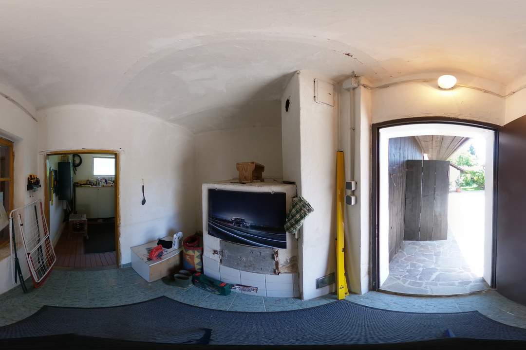 Wohnen wo andere Urlaub machen. Haus mit Nebengebäuden für Tierhaltung in traumhafter Aussichtslage im idylischen Burgenland.